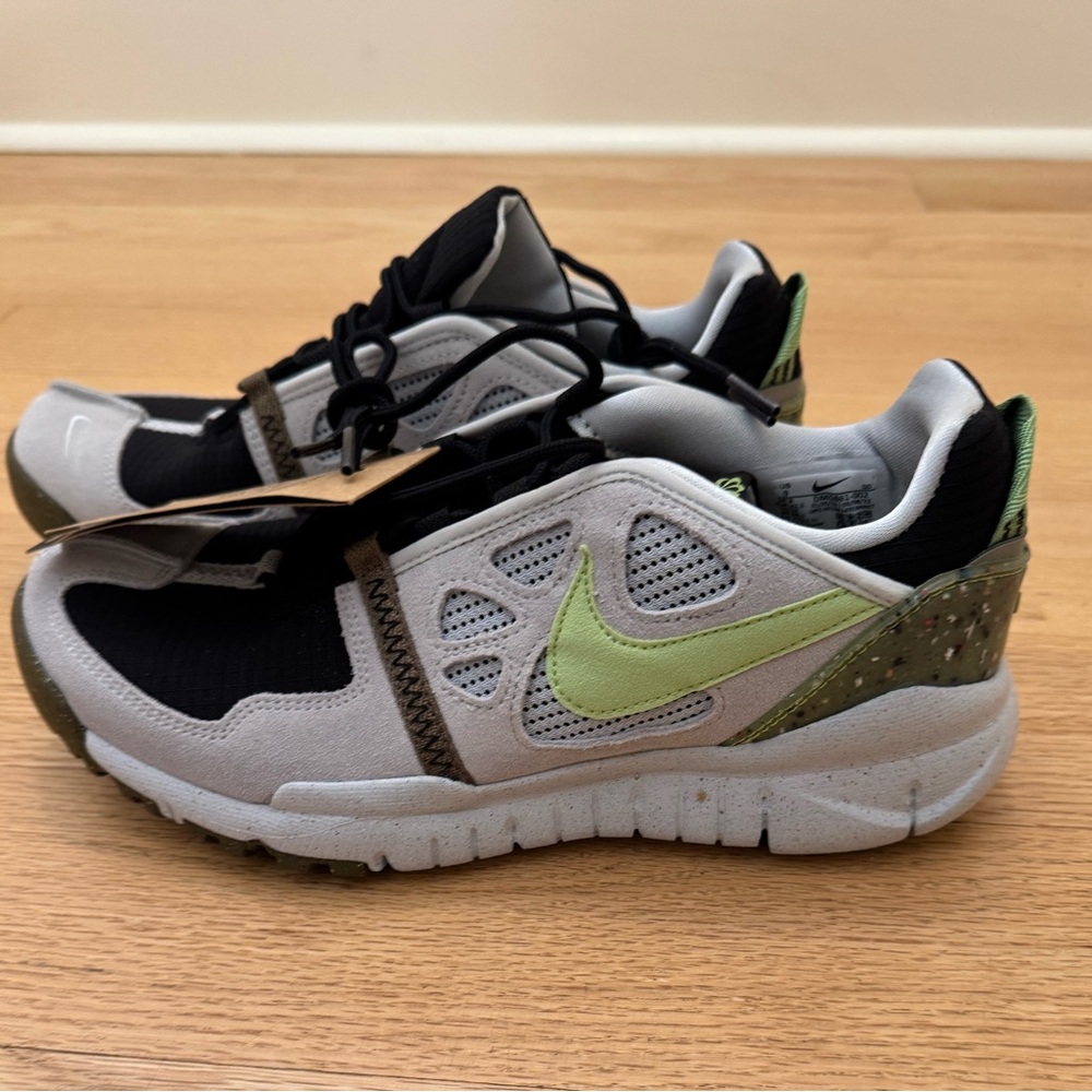 NEW Nike Free Terra Vista Next Nature Men's Sneakers Black/Grey/Green DM0861-002